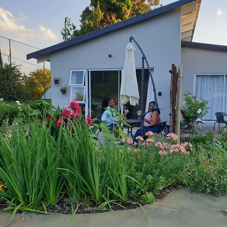 Pine Park Garden Cottages Johannesburg Eksteriør bilde